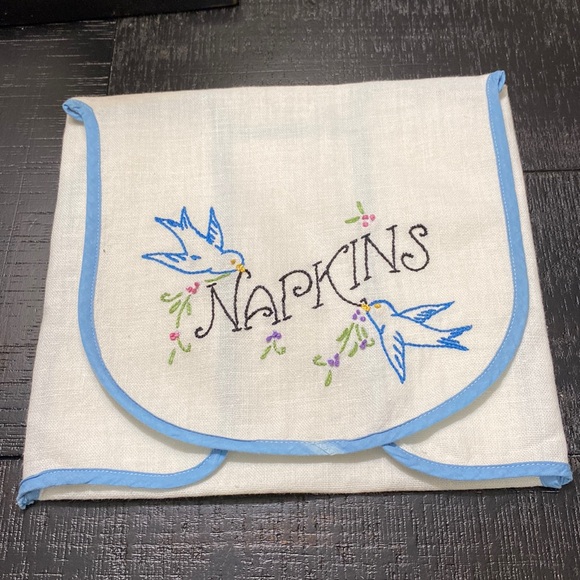 Other - Vintage Hand Embroidered Bluebird Cloth Napkin Holder!